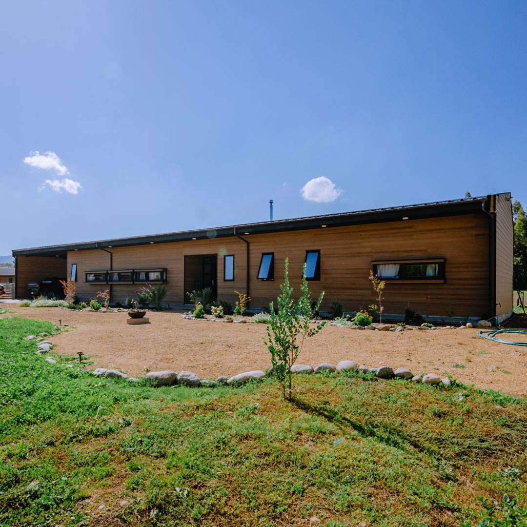 La Casa de Natalia y Patricio — Fachada Principal